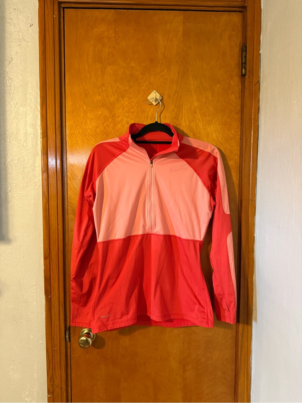 Women’s Nike Pink Active Half-Zip Top Size Large